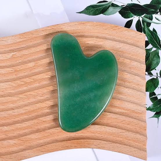 HG Aesthetics | Authentieke Jade Kristallen Hartvorm | Gua Sha