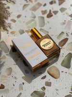 Afbeelding laden in Galerijviewer, Shimmering Potion l Hydraterende, glinsterende droge olie voor lichaam en gezicht
